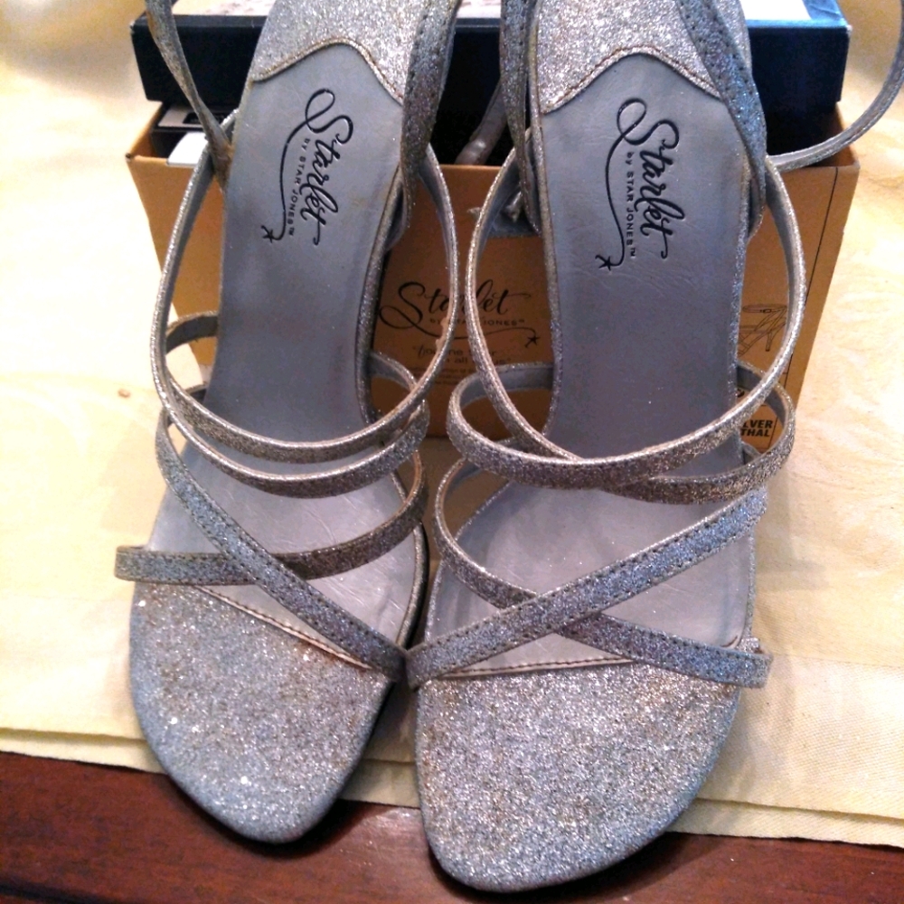 Star Jones sparkly heels